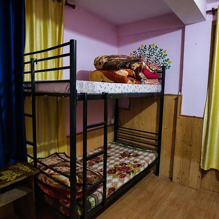 Хостел Voyageur Nest Манали Экстерьер фото